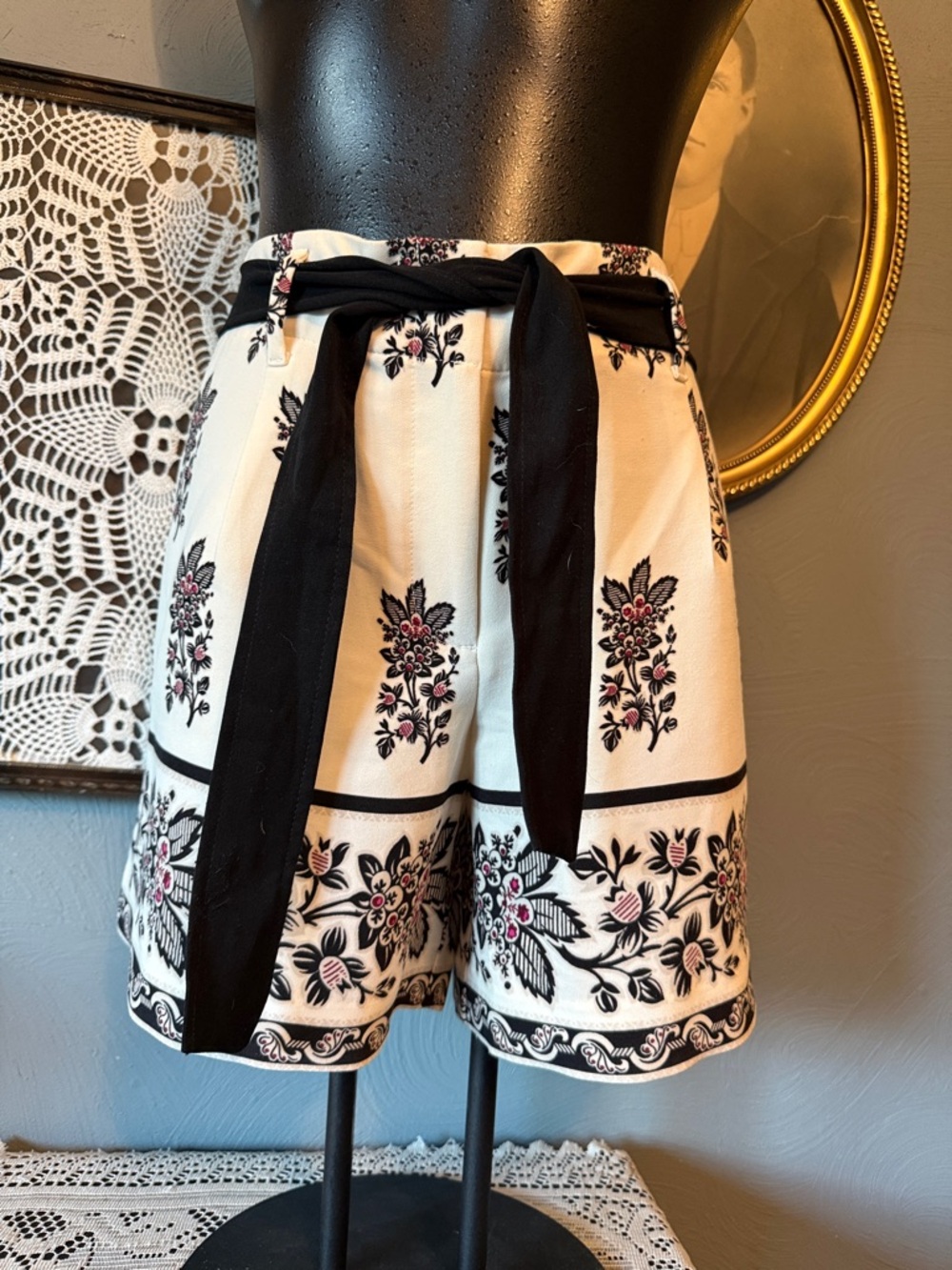 Ann Taylor Factory Cream Shorts with Black and Pink Floral Trim